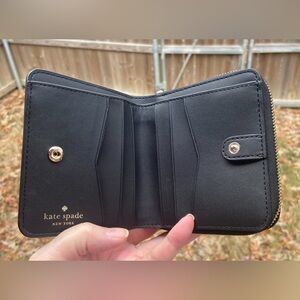 Kate Spade Black Stacie Bi Fold Zip Around Wallet W/ ID Window Credit Card Slots